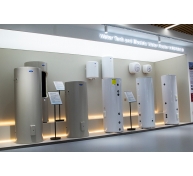 Pressured solar storage tank